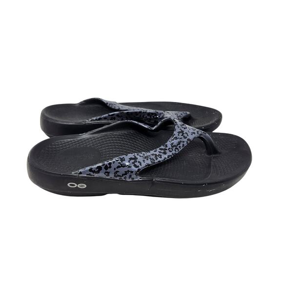 Oofos Black T-Strap Waterproof Casual Slip On Thong OOlala Luxe Leo Sandals 8 - Picture 2 of 9